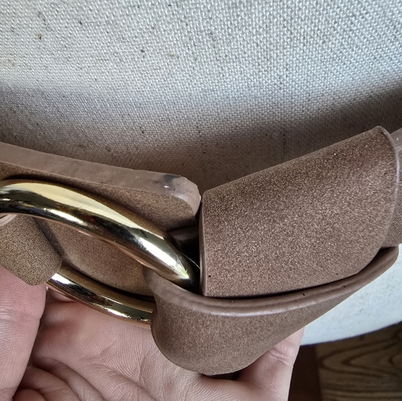 BCBGeneration New Tan Cognac O-Ring Knot Vegan Leather Statemen Belt Size M/L - Picture 9 of 11